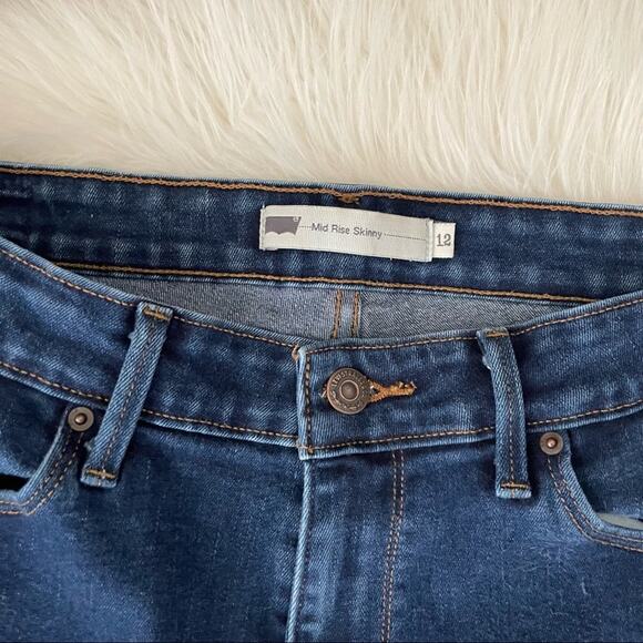 Levi’s Mid Rise Skinny Jeans Dark Wash Size 12 - Picture 2 of 8